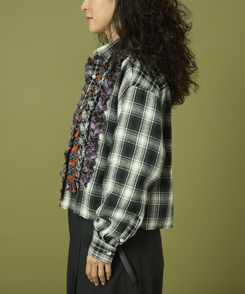 Freada（フリーダ）の「Freada/フリーダ フロントフリル チェックシャツ（シャツ/ブラウス・レディース・ブラック/ブラウン・ONE SIZE）」の13枚目の写真