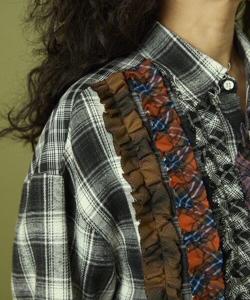 Freada（フリーダ）の「Freada/フリーダ フロントフリル チェックシャツ（シャツ/ブラウス・レディース・ブラック/ブラウン・ONE SIZE）」の18枚目の写真