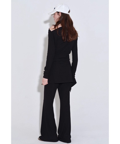 Fano Studios（ファノ ストゥディオズ）の「ウエストゴム レイヤード風 リブフレアパンツ FQ25K051【Fano Studios】【2025AW】（スラックス・レディース・ブラック・M/L/S）」の5枚目の写真