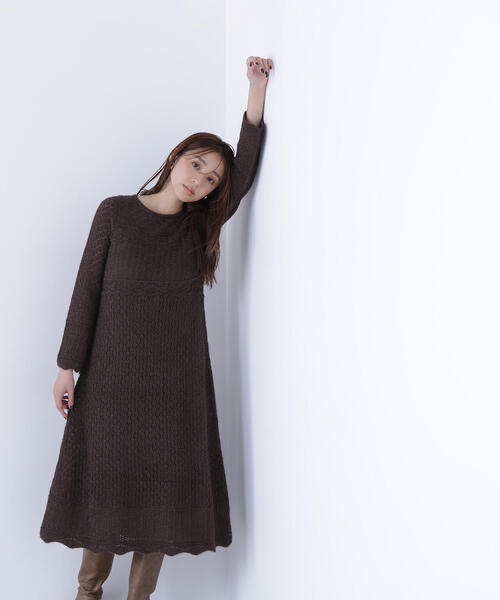 NATURAL BEAUTY BASIC(ナチュラルビューティーベーシック)の「◇レーシー編みニットワンピース(ワンピース・レディース・ブラウン/オフホワイト・FREE)」の1枚目の写真