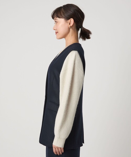 green label relaxing（グリーンレーベルリラクシング）の「スラブ ジレ（ベスト・レディース・ナチュラル/ダークブラウン/ネイビー・38/36）」の21枚目の写真