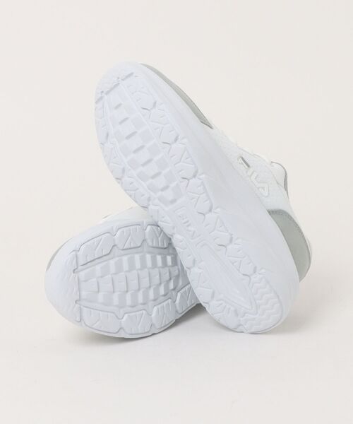 FILA(フィラ)の「【FILA】Gioia2(スニーカー・レディース・ホワイト×グレー・22.5cm/23.0cm/23.5cm/24.0cm/24.5cm/25.0cm)」の3枚目の写真