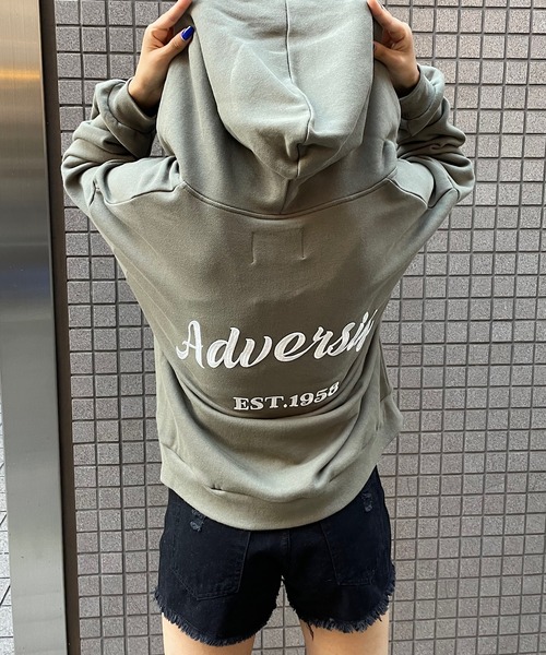 ROGER AND RAW(ロジャーアンドロウ)の「バック刺繍フードスウェットプルオーバー(Tシャツ/カットソー・レディース・ホワイト/ブラック/カーキ・FREE)」の13枚目の写真