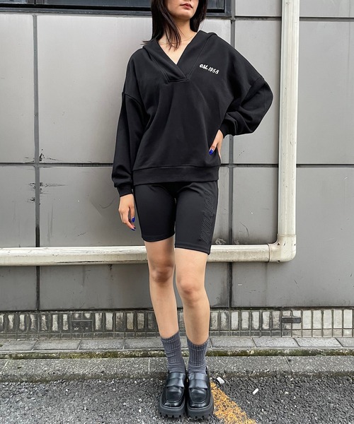 ROGER AND RAW(ロジャーアンドロウ)の「バック刺繍フードスウェットプルオーバー(Tシャツ/カットソー・レディース・ホワイト/ブラック/カーキ・FREE)」の22枚目の写真