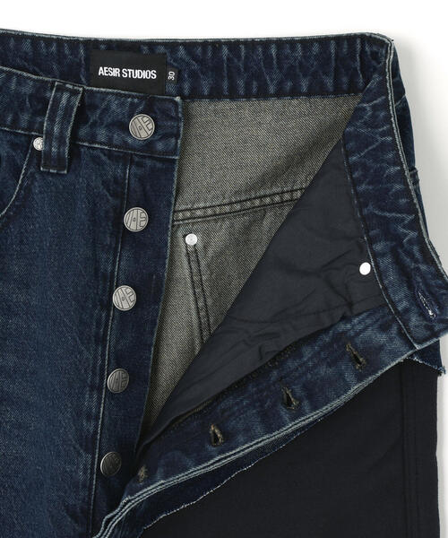L.H.P(エルエイチピー)の「Aesir Studios/アースィアスタジオ/SANCTUM CUT OFF PANTS(デニムパンツ・レディース・ブラック・30/28/32)」の6枚目の写真