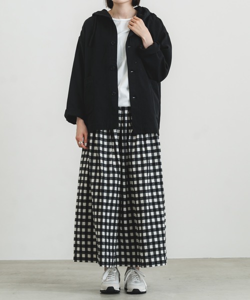 quadro(クオドロ)の「ダブルガーゼツイルパーカーカバーオール(カバーオール・レディース・キナリ/ブラック・FREE)」の19枚目の写真