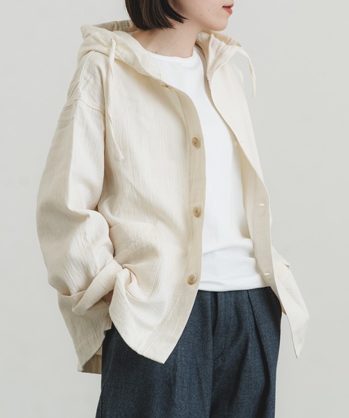 quadro(クオドロ)の「ダブルガーゼツイルパーカーカバーオール(カバーオール・レディース・キナリ/ブラック・FREE)」の16枚目の写真