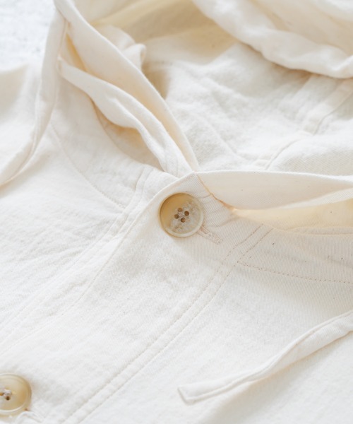 quadro(クオドロ)の「ダブルガーゼツイルパーカーカバーオール(カバーオール・レディース・キナリ/ブラック・FREE)」の6枚目の写真