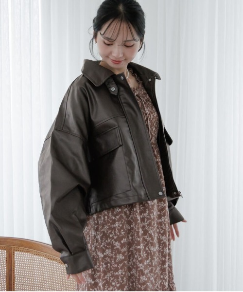 flower（フラワー）の「2wayショートブルゾン（ブルゾン・レディース・ブラック/ブラウン・FREE）」の2枚目の写真