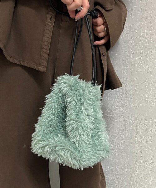 Omekashi(オメカシ)の「シャギー巾着(トートバッグ・レディース・ブラウン/グリーン・ONE SIZE)」の17枚目の写真