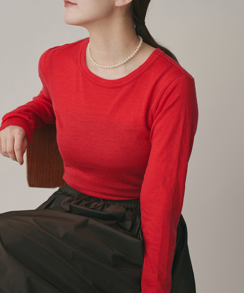 IENA（イエナ）の「《追加》Super120’sウールクルーネックプルオーバー（Tシャツ/カットソー・レディース・ホワイト/レッド/チャコールグレー・FREE）」の3枚目の写真