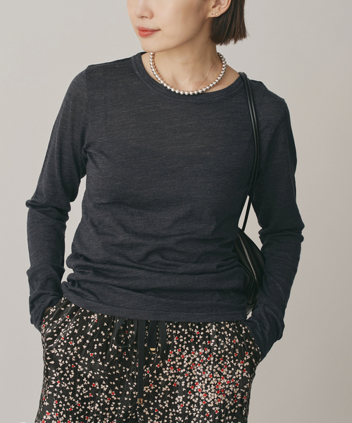 IENA（イエナ）の「《追加》Super120’sウールクルーネックプルオーバー（Tシャツ/カットソー・レディース・ホワイト/レッド/チャコールグレー・FREE）」の8枚目の写真