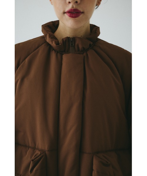 HeRIN.CYE（ヘリンドットサイ）の「Frill neck padded blouson　　フリルネックパデッドブルゾン（ブルゾン・レディース・ブラック/ブラウン/ブルー系その他3・FREE）」の12枚目の写真