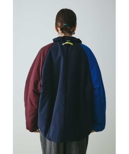 HeRIN.CYE（ヘリンドットサイ）の「Frill neck padded blouson　　フリルネックパデッドブルゾン（ブルゾン・レディース・ブラック/ブラウン/ブルー系その他3・FREE）」の20枚目の写真