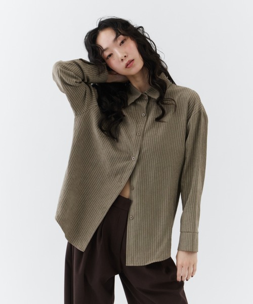 NUJOH（ヌゾ）の「Flow Stripe Shirt / フロウ・ストライプシャツ（シャツ/ブラウス・レディース・ブラウン/カーキ/ベージュ・FREE）」の4枚目の写真