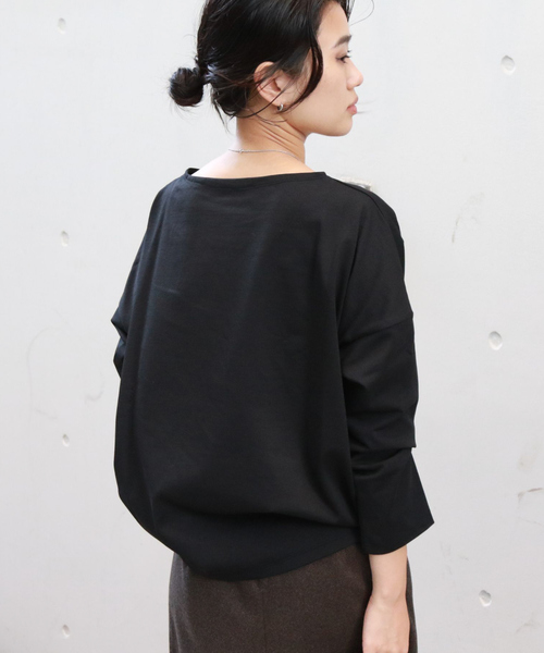 Rouge vif Anna(ルージュヴィフアンナ)の「【一部店舗限定】エコポリコット天竺プルオーバー/ ロングスリーブTシャツ(Tシャツ/カットソー・レディース・ブラック/イエロー・フリー)」の5枚目の写真