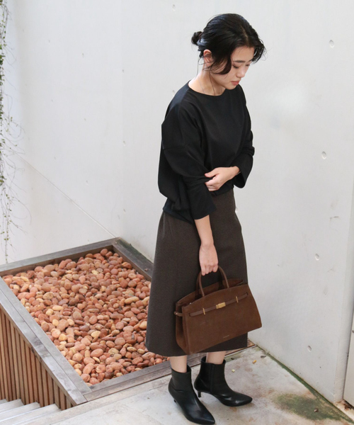 Rouge vif Anna(ルージュヴィフアンナ)の「【一部店舗限定】エコポリコット天竺プルオーバー/ ロングスリーブTシャツ(Tシャツ/カットソー・レディース・ブラック/イエロー・フリー)」の16枚目の写真