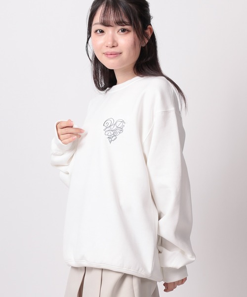 SlashDate(スラッシュデイト)の「【82】ラインストーン ハート刺繍 裏起毛 スウェット(スウェット・レディース・ブラック/ピンク/ホワイト・L/M)」の11枚目の写真
