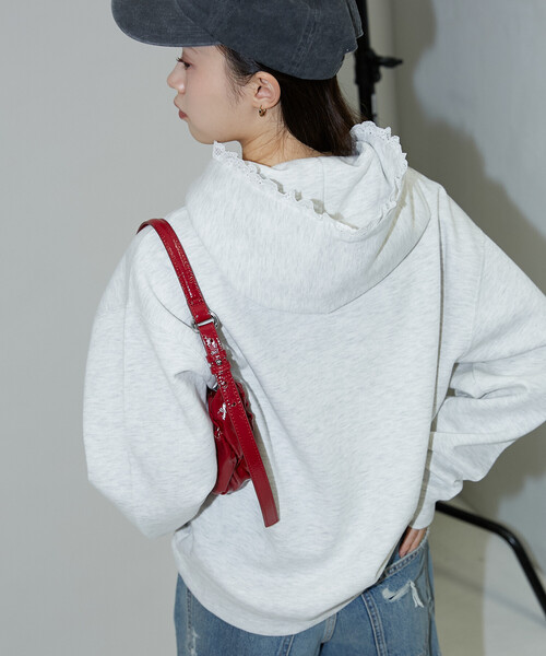PUBLUX（パブリュクス）の「PUBLUX/パブリュクス レース付き 裏起毛 フーディー　限定展開（パーカー・レディース・ライトグレー/チャコールグレー・ﾌﾘ-）」の22枚目の写真