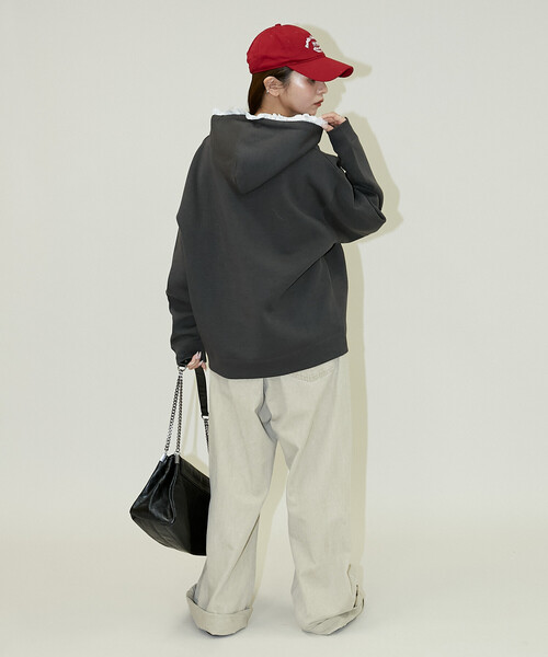 PUBLUX（パブリュクス）の「PUBLUX/パブリュクス レース付き 裏起毛 フーディー　限定展開（パーカー・レディース・ライトグレー/チャコールグレー・ﾌﾘ-）」の6枚目の写真