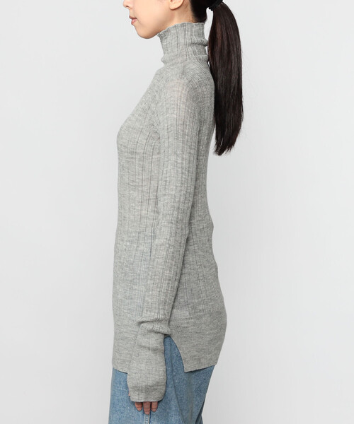 UNFILのベビーアルパカ ハイネックリブニット （グレー） UNFIL | ベビーアルパカ ハイネックリブニット WOMEN（ニット/セーター