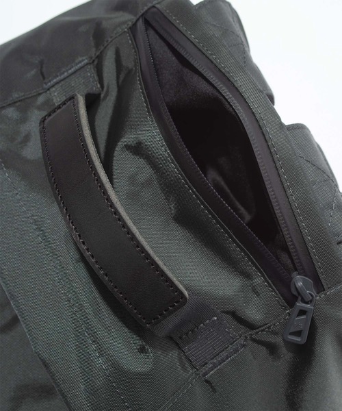 F/CE. (エフシーイー)の「F/CE./エフシーイー 420 re/cor TECHNICAL DAY PACK 24L(バックパック/リュック・メンズ・ブラック/グレー・FREE)」の17枚目の写真
