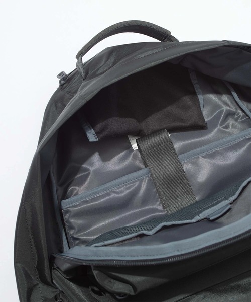 F/CE. (エフシーイー)の「F/CE./エフシーイー 420 re/cor TECHNICAL DAY PACK 24L(バックパック/リュック・メンズ・ブラック/グレー・FREE)」の18枚目の写真