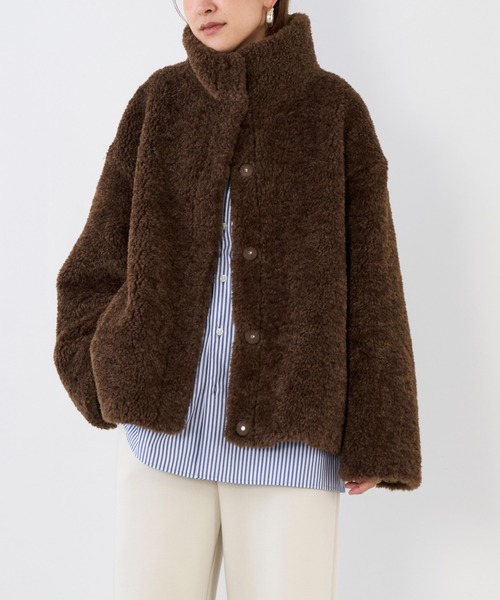 MICA&DEAL(マイカ&ディール)の「スタンドカラーボアブルゾン(ブルゾン・レディース・ライトベージュ/グレイッシュベージュ/ブラウン・FREE)」の2枚目の写真