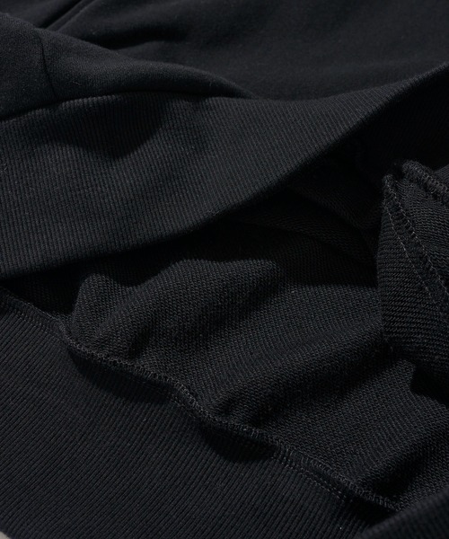 1piu1uguale3 RELAX（ウノピュウノウグァーレトレリラックス）の「【1PIU1UGUALE3 RELAX】RHINESTONE CUFFS CREW NECK（スウェット・メンズ・ベージュ/ブラック/グレー・MEDIUM/LARGE/X-LARGE）」の15枚目の写真