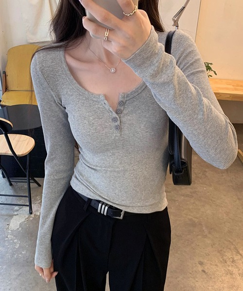 lulufa(ルルファ)の「美シルエットハーフボタン ヘンリーネックリブカットソー/韓国 Y2K 長袖トップス(Tシャツ/カットソー・レディース・ブラウン/ブラック/グレー/オートミール/チャコール・MEDIUM/LARGE)」の10枚目の写真