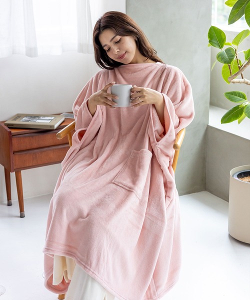 VitaFelice（ヴィータフェリーチェ）の「なめらかフランネル着る毛布（その他ルームウェア・レディース・ベージュ/ネイビー/ピンク/ブラック・FREE）」の7枚目の写真