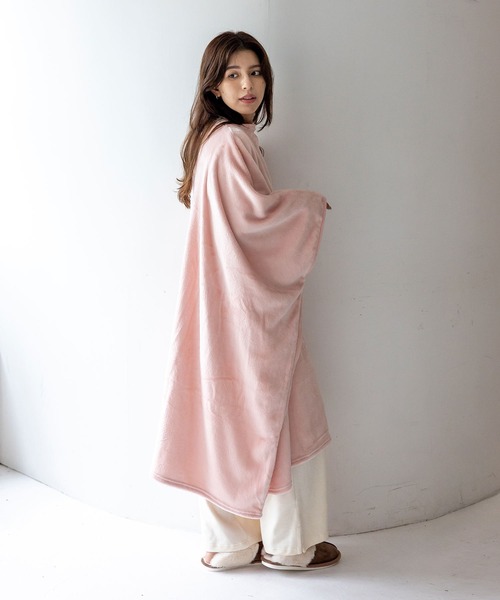 VitaFelice（ヴィータフェリーチェ）の「なめらかフランネル着る毛布（その他ルームウェア・レディース・ベージュ/ネイビー/ピンク/ブラック・FREE）」の13枚目の写真