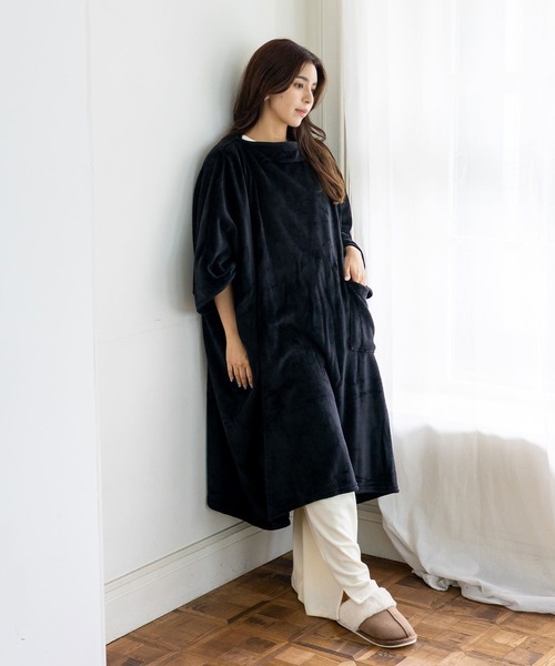 VitaFelice（ヴィータフェリーチェ）の「なめらかフランネル着る毛布（その他ルームウェア・レディース・ベージュ/ネイビー/ピンク/ブラック・FREE）」の15枚目の写真