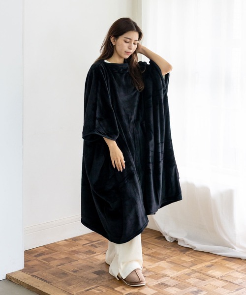 VitaFelice（ヴィータフェリーチェ）の「なめらかフランネル着る毛布（その他ルームウェア・レディース・ベージュ/ネイビー/ピンク/ブラック・FREE）」の18枚目の写真