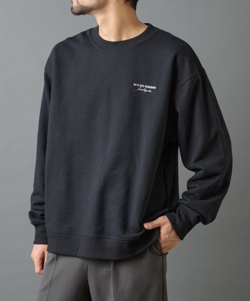 COLONY 2139（コロニートゥーワンスリーナイン）の「バーコード刺繍スウェットクルーネック（スウェット・メンズ・ブラック/チャコールグレー/ホワイト・MEDIUM/LARGE）」の2枚目の写真