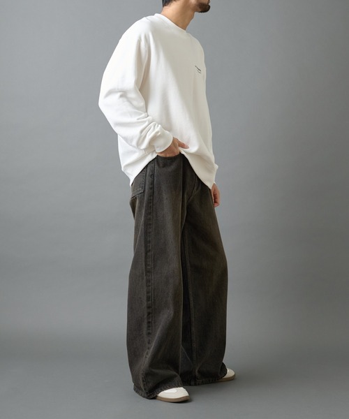 COLONY 2139（コロニートゥーワンスリーナイン）の「バーコード刺繍スウェットクルーネック（スウェット・メンズ・ブラック/チャコールグレー/ホワイト・MEDIUM/LARGE）」の11枚目の写真