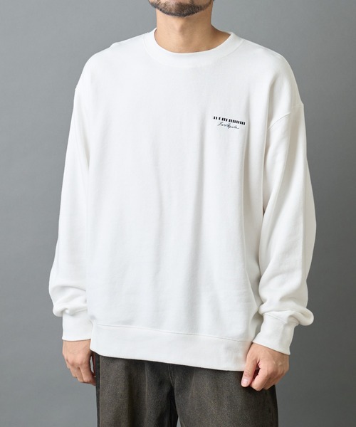 COLONY 2139（コロニートゥーワンスリーナイン）の「バーコード刺繍スウェットクルーネック（スウェット・メンズ・ブラック/チャコールグレー/ホワイト・MEDIUM/LARGE）」の4枚目の写真