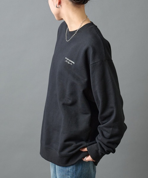 COLONY 2139（コロニートゥーワンスリーナイン）の「バーコード刺繍スウェットクルーネック（スウェット・メンズ・ブラック/チャコールグレー/ホワイト・MEDIUM/LARGE）」の17枚目の写真