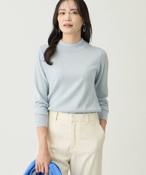 A/C DESIGN BY ALPHA CUBIC（エーシーデザインバイアルファキュービック）の「ラメリブハイネックニットプルオーバー【洗える・大きいサイズあり】（ニット/セーター・レディース・ライトグレー/ピンク/サックスブルー/オフホワイト・M/L/LL/3L）」の3枚目の写真