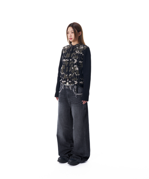 AAKAM(アーカム)の「Contrast Washed Denim Pants (Black)(デニムパンツ・レディース・その他・1/2)」の4枚目の写真