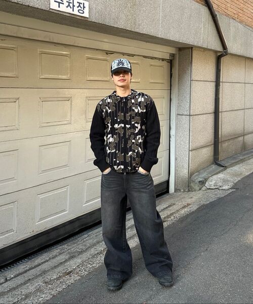 AAKAM(アーカム)の「Contrast Washed Denim Pants (Black)(デニムパンツ・レディース・その他・1/2)」の11枚目の写真