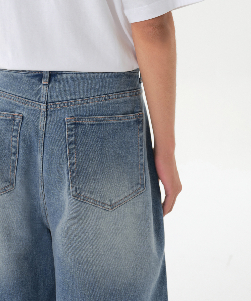 MUSINSA STANDARD（ムシンサスタンダード）の「ビッグブラシラージバルーンデニムパンツ[ライトインディゴ]（デニムパンツ・メンズ・その他・40/38/42/36/34/32/30/31/33/26/27/28/29）」の6枚目の写真