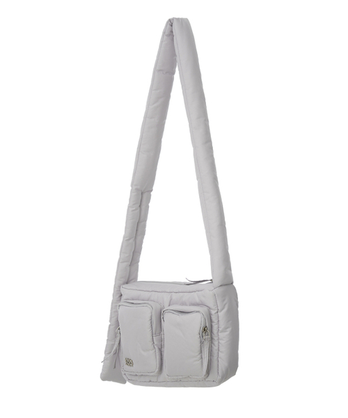 Kijun(キジュン)の「Pillow Cross Bag Silver(メッセンジャーバッグ・レディース・その他・OS)」の3枚目の写真