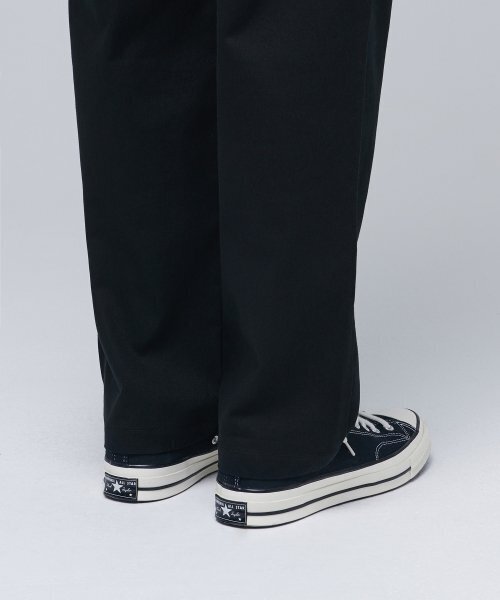 MUSINSA STANDARD（ムシンサスタンダード）の「ワンタックレギュラーフィットCcinoパンツ[ブラック]（その他パンツ・メンズ・その他・40/31/33/26/27/28/29/38/42/36/34/32/30）」の7枚目の写真