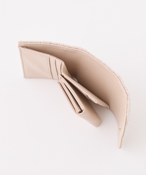 one after another NICE CLAUP（ワンアフターアナザーナイスクラップ）の「【ＨolidayCollection】ビジュースタッズ付きキルティングウォレット（財布・レディース・ブラック/ピンクベージュ/サックスブルー/アイボリー・FREE）」の8枚目の写真