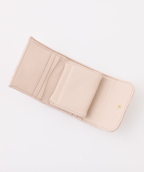 one after another NICE CLAUP（ワンアフターアナザーナイスクラップ）の「【ＨolidayCollection】ビジュースタッズ付きキルティングウォレット（財布・レディース・ブラック/ピンクベージュ/サックスブルー/アイボリー・FREE）」の7枚目の写真