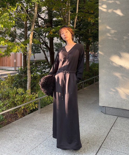 セール】UND DOCKING DESIGN SWEAT DRESS（ワンピース）｜Ameri