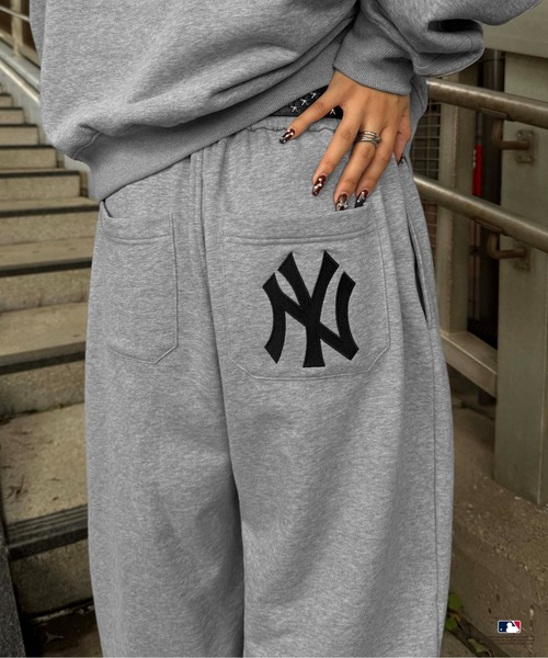 別注】MLB/刺繍フロントタックスウェットパンツ（スウェットパンツ