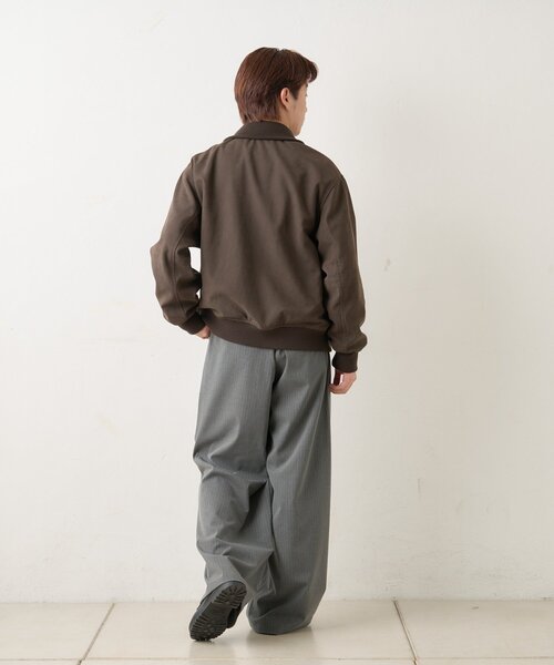 WHIMSIC（ウィムジック）の「【UNISEX/2サイズ展開】ピンストライプワイドスラックス（その他パンツ・メンズ・グレー/ネイビー・1/2）」の4枚目の写真