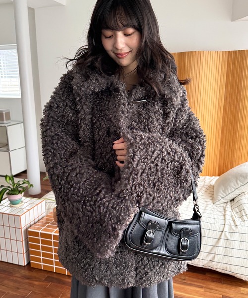 MUHET（ミュエータ）の「poodle shaggy duffle coat / プードル